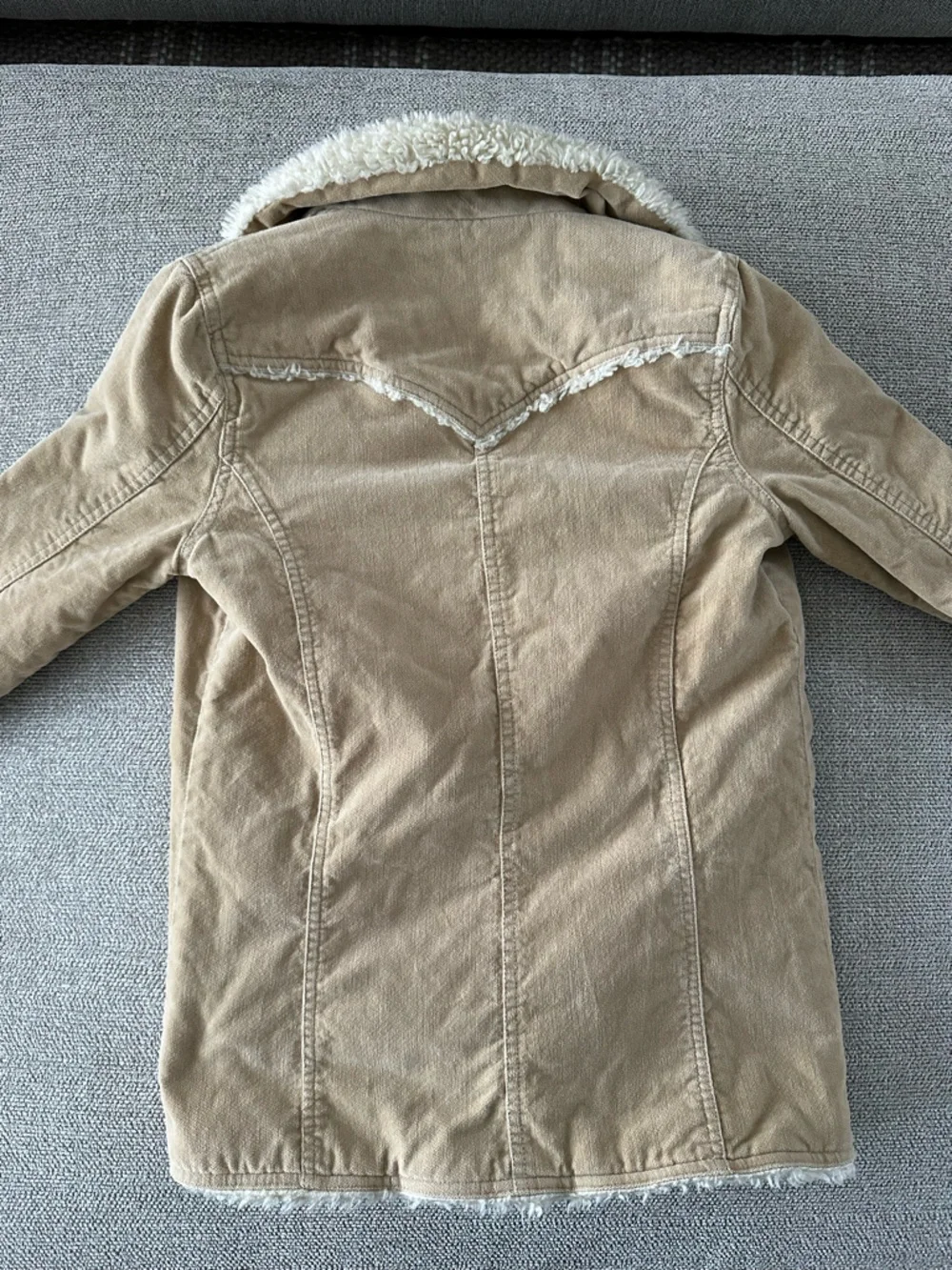 Y2K Abercrombie & Fitch Girls XL Button Down Faux Fur Jacket, (Fits like an XS) - Picture 5 of 8